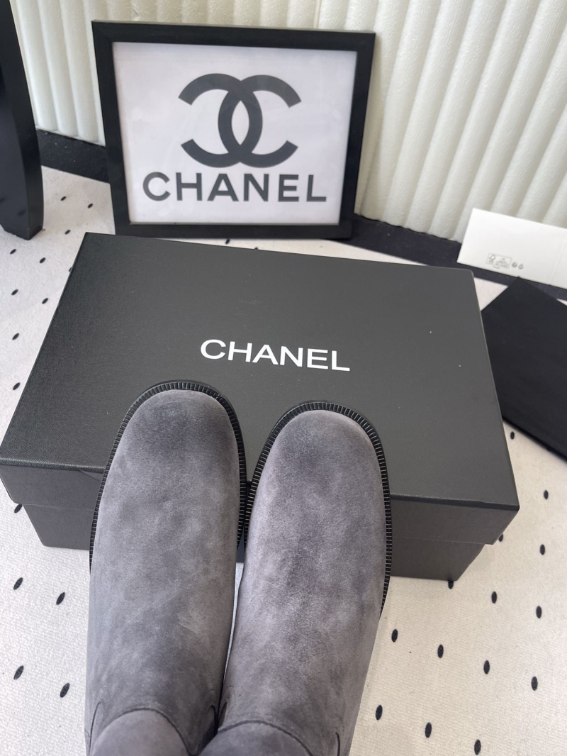 Ch**el boots